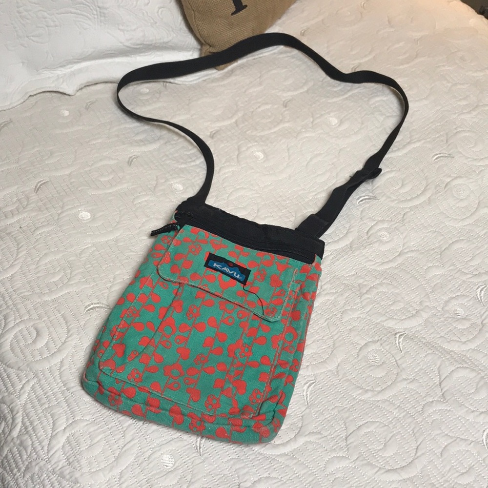 Kavu crossbody purse